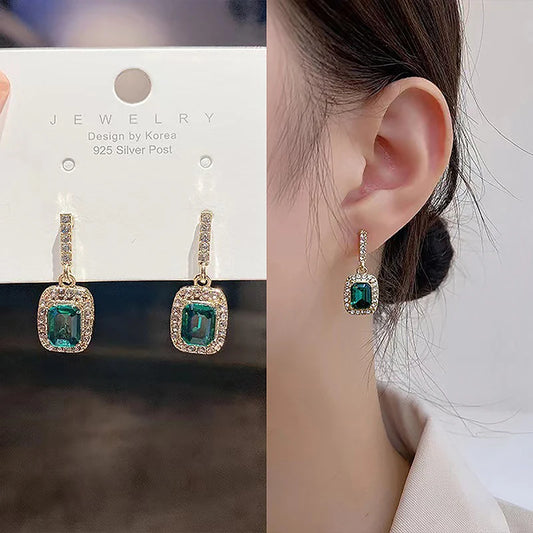 1Pair Emerald Earrings French Retro Green Transparent Gemstone Simple Drop Earrings Jewelry Pendant Personality Fashion Earrings